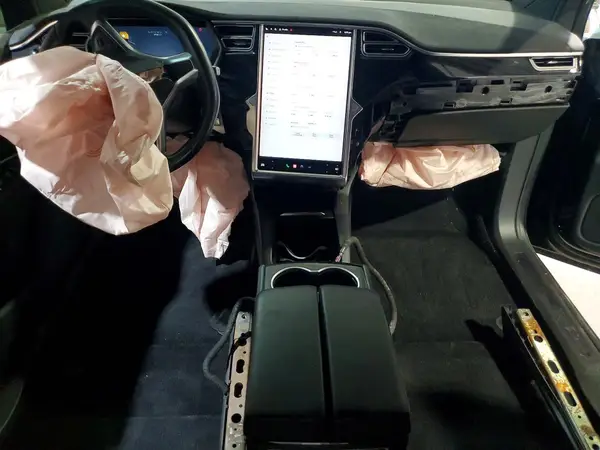 5YJXCDE26HF038272 2017 TESLA MODEL X - Image 8