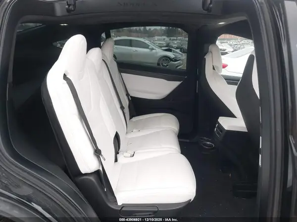 5YJXCDE26HF053631 2017 TESLA MODEL X - Image 8