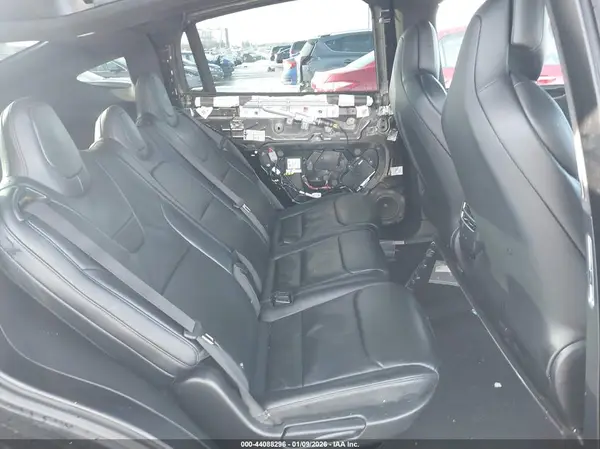 5YJXCDE26HF055587 2017 TESLA MODEL X - Image 8