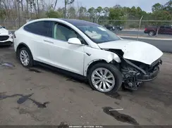 5YJXCDE26HF065732 2017 TESLA MODEL X