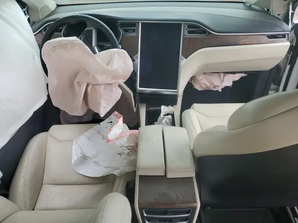 5YJXCDE26HF072583 2017 TESLA MODEL X - Image 8