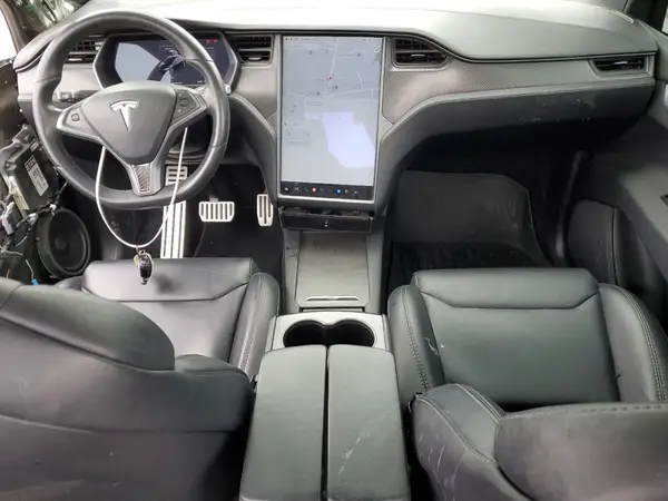 5YJXCDE26JF102154 2018 TESLA MODEL X - Image 8