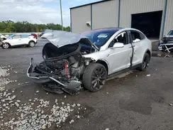 5YJXCDE26JF109587 2018 TESLA MODEL X