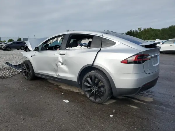 5YJXCDE26JF109587 2018 TESLA MODEL X - Image 2