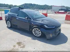 5YJXCDE26JF112232 2018 TESLA MODEL X