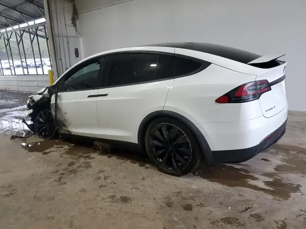 5YJXCDE26JF118192 2018 TESLA MODEL X - Image 2
