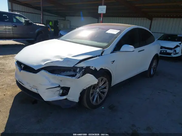 5YJXCDE26JF142492 2018 TESLA MODEL X - Image 2