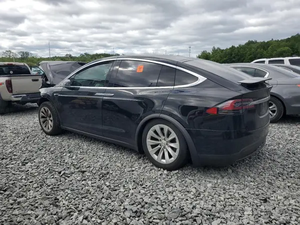 5YJXCDE26LF281122 2020 TESLA MODEL X - Image 2