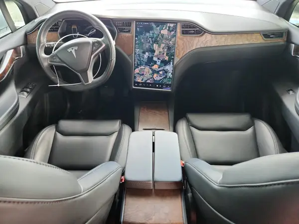 5YJXCDE26LF303233 2020 TESLA MODEL X - Image 8