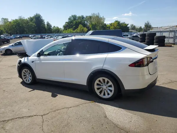 5YJXCDE26MF324021 2021 TESLA MODEL X - Image 2