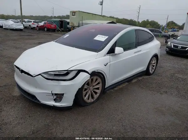 5YJXCDE27GF028932 2016 TESLA MODEL X - Image 2