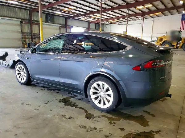 5YJXCDE27HF069837 2017 TESLA MODEL X - Image 2