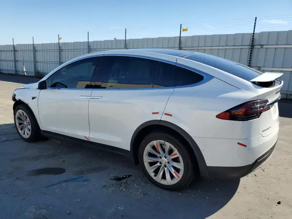 5YJXCDE27JF101482 2018 TESLA MODEL X - Image 2