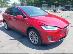 5YJXCDE27JF104964 2018 TESLA MODEL X