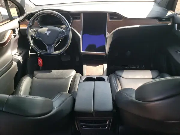 5YJXCDE27JF113132 2018 TESLA MODEL X - Image 8