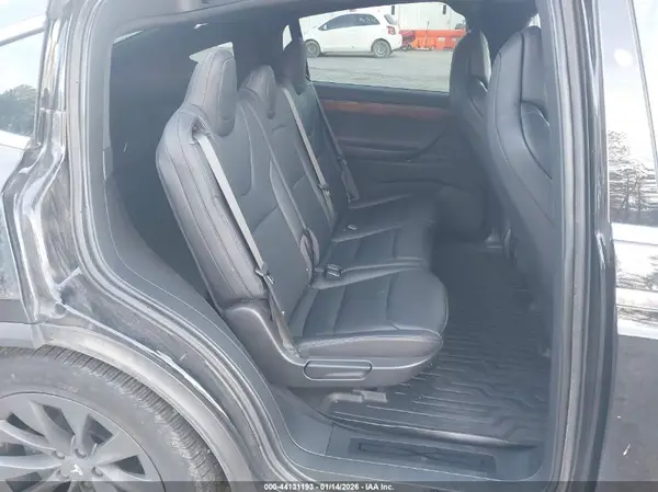 5YJXCDE27JF125281 2018 TESLA MODEL X - Image 8