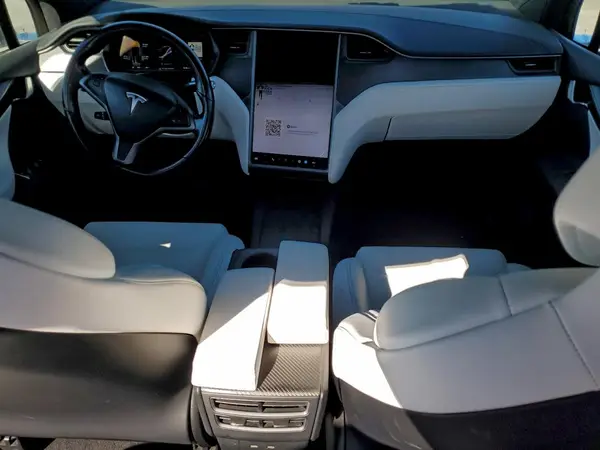 5YJXCDE27JF138001 2018 TESLA MODEL X - Image 8