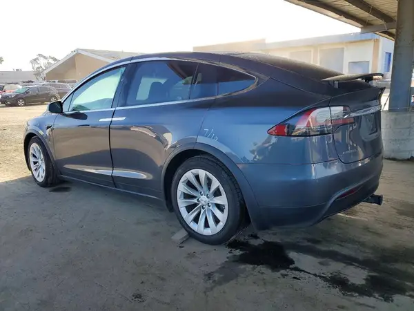 5YJXCDE27KF149355 2019 TESLA MODEL X - Image 2