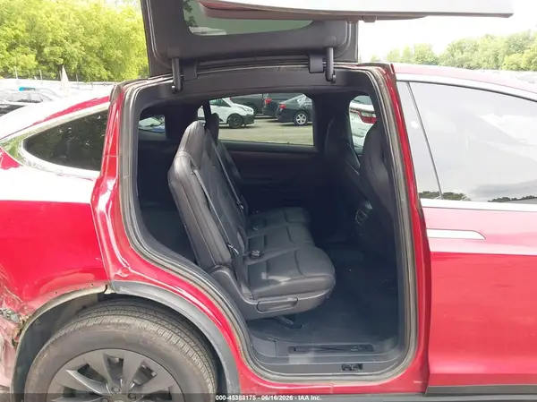5YJXCDE27KF157195 2019 TESLA MODEL X - Image 8