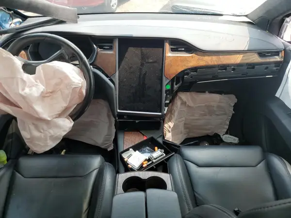 5YJXCDE27KF184834 2019 TESLA MODEL X - Image 8