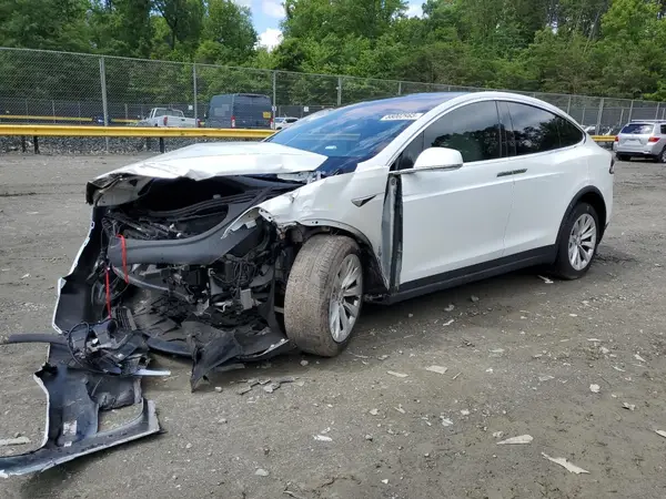 5YJXCDE27LF261381 2020 TESLA MODEL X - Image 1