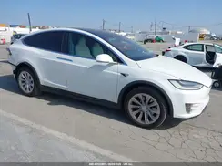 5YJXCDE27LF297135 2020 TESLA MODEL X