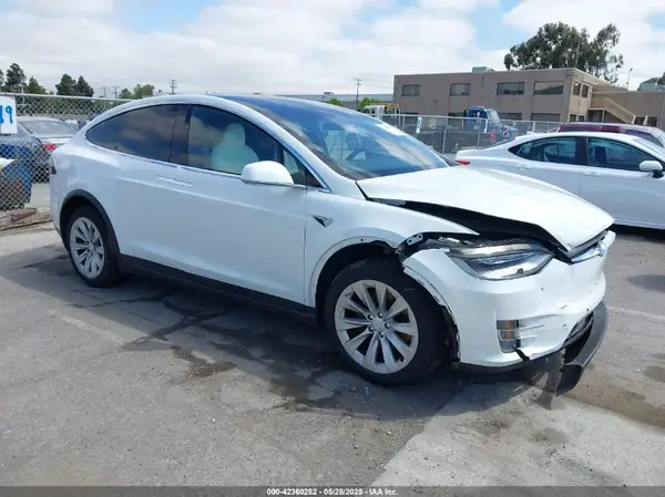 5YJXCDE27MF322200 2021 TESLA MODEL X - Image 1