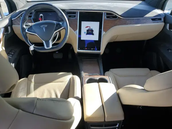 5YJXCDE28GF026493 2016 TESLA MODEL X - Image 8
