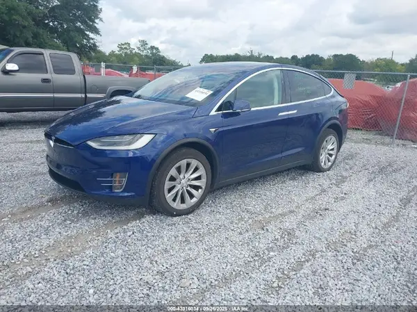 5YJXCDE28HF052237 2017 TESLA MODEL X - Image 2