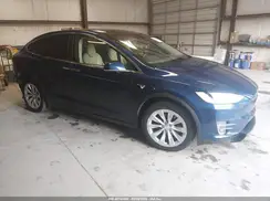 5YJXCDE28HF057261 2017 TESLA MODEL X