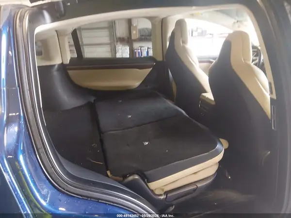5YJXCDE28HF057261 2017 TESLA MODEL X - Image 8