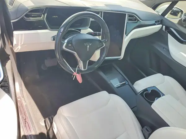 5YJXCDE28HF066767 2017 TESLA MODEL X - Image 8