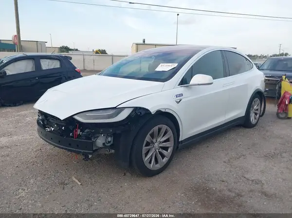 5YJXCDE28HF068325 2017 TESLA MODEL X - Image 2