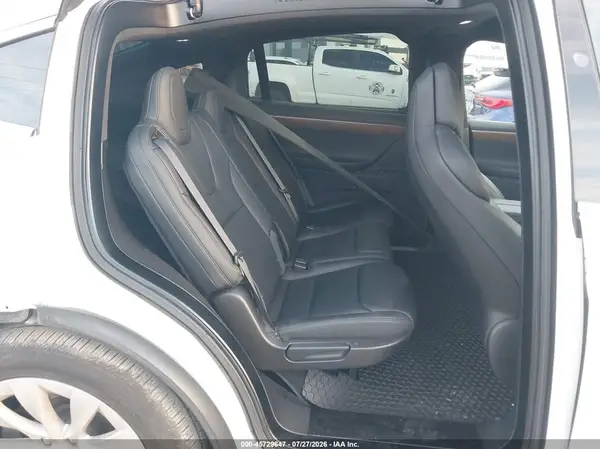 5YJXCDE28HF068325 2017 TESLA MODEL X - Image 8