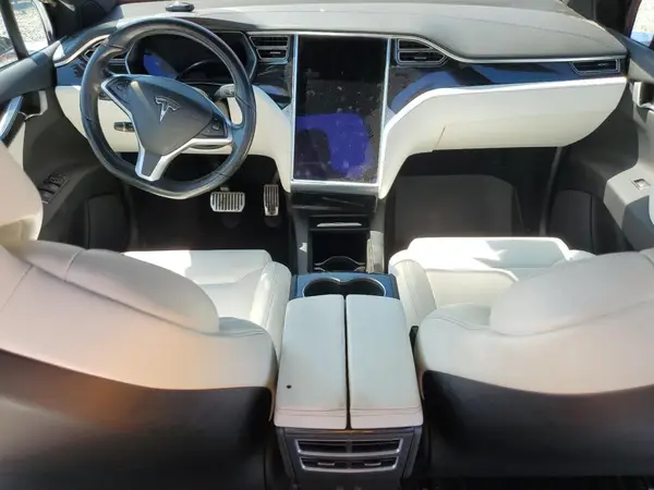 5YJXCDE28HF069782 2017 TESLA MODEL X - Image 8