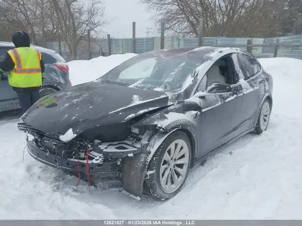 5YJXCDE28HF075890 2017 TESLA MODEL X - Image 2