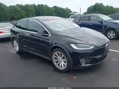 5YJXCDE28JF088547 2018 TESLA MODEL X