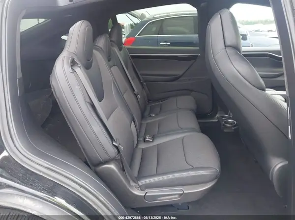5YJXCDE28JF088547 2018 TESLA MODEL X - Image 8