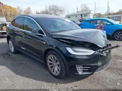 5YJXCDE28JF123376 2018 TESLA MODEL X