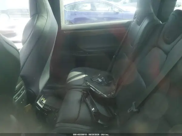 5YJXCDE28JF139688 2018 TESLA MODEL X - Image 8