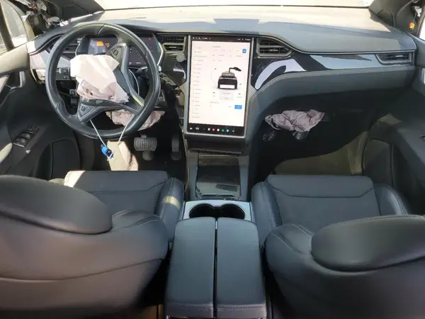 5YJXCDE28JF140212 2018 TESLA MODEL X - Image 8