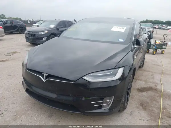5YJXCDE28KF183661 2019 TESLA MODEL X - Image 2