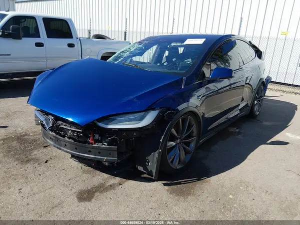 5YJXCDE28KF186365 2019 TESLA MODEL X - Image 2