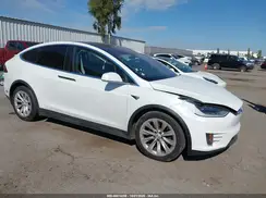 5YJXCDE28KF210163 2019 TESLA MODEL X