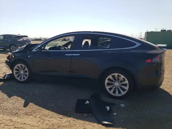 5YJXCDE28LF216773 2020 TESLA MODEL X - Image 2