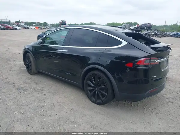 2020 TESLA MODEL X IAAI lot 45344576 auction photo 3