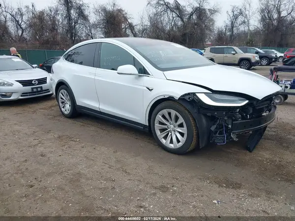5YJXCDE28MF323842 2021 TESLA MODEL X - Image 1