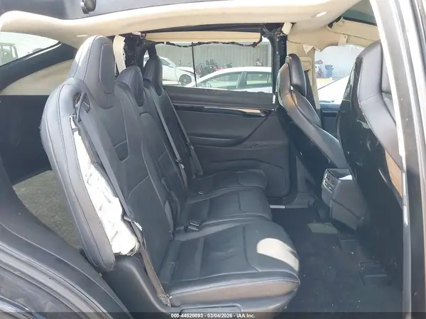5YJXCDE29GF026583 2016 TESLA MODEL X - Image 8