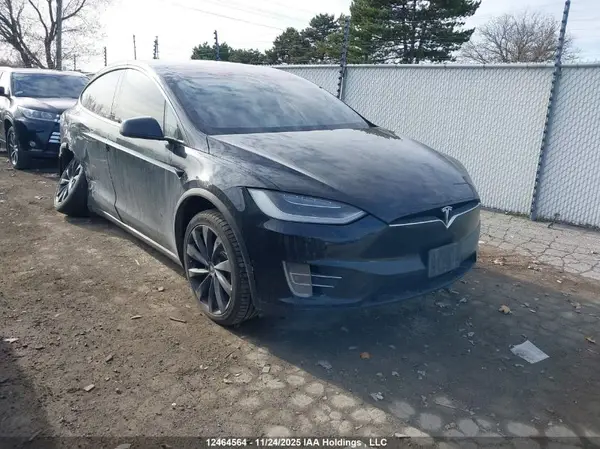 5YJXCDE29GF031976 2016 TESLA MODEL X - Image 1
