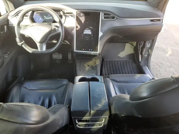 5YJXCDE29HF037956 2017 TESLA MODEL X - Image 8